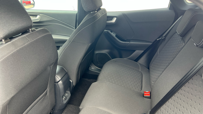 Ford Puma 1.0 EcoBoost Hybrid mHEV Titanium 5dr Petrol Hatchback - Image 16